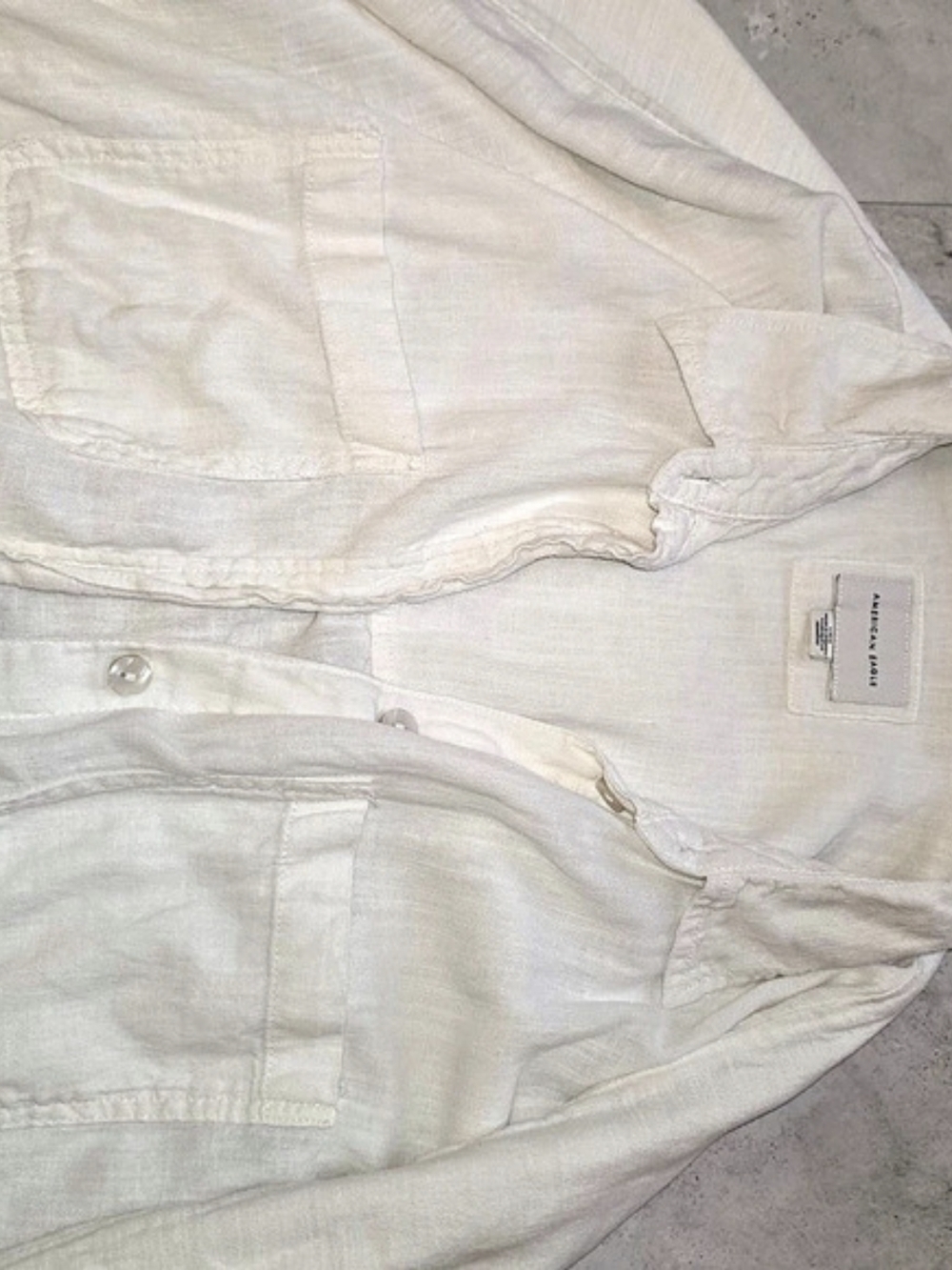 American Eagle White Button Down Shirt - Picture 3 of 4